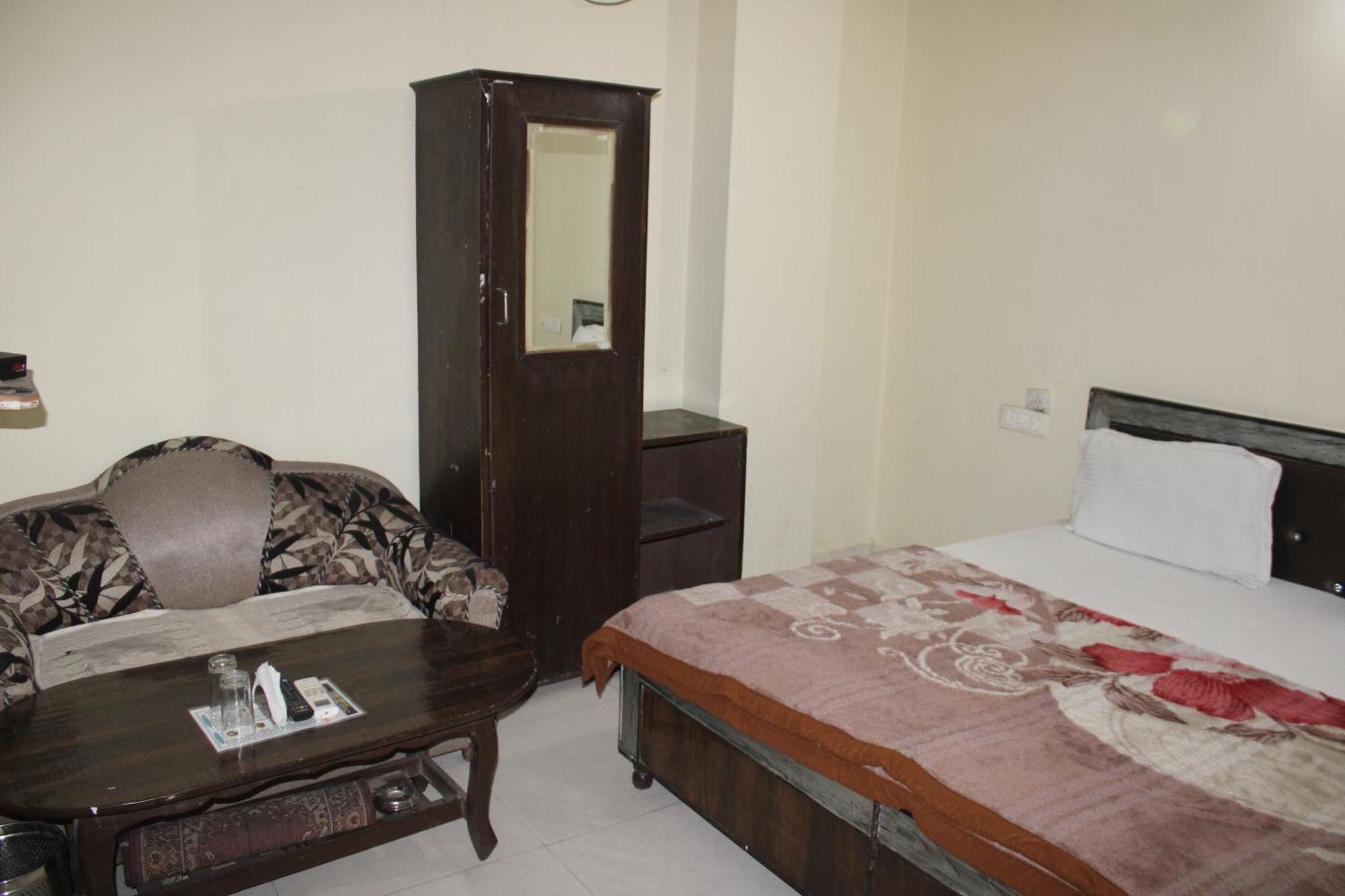 Hotel Diamond Leaf Chandigarh Exterior photo